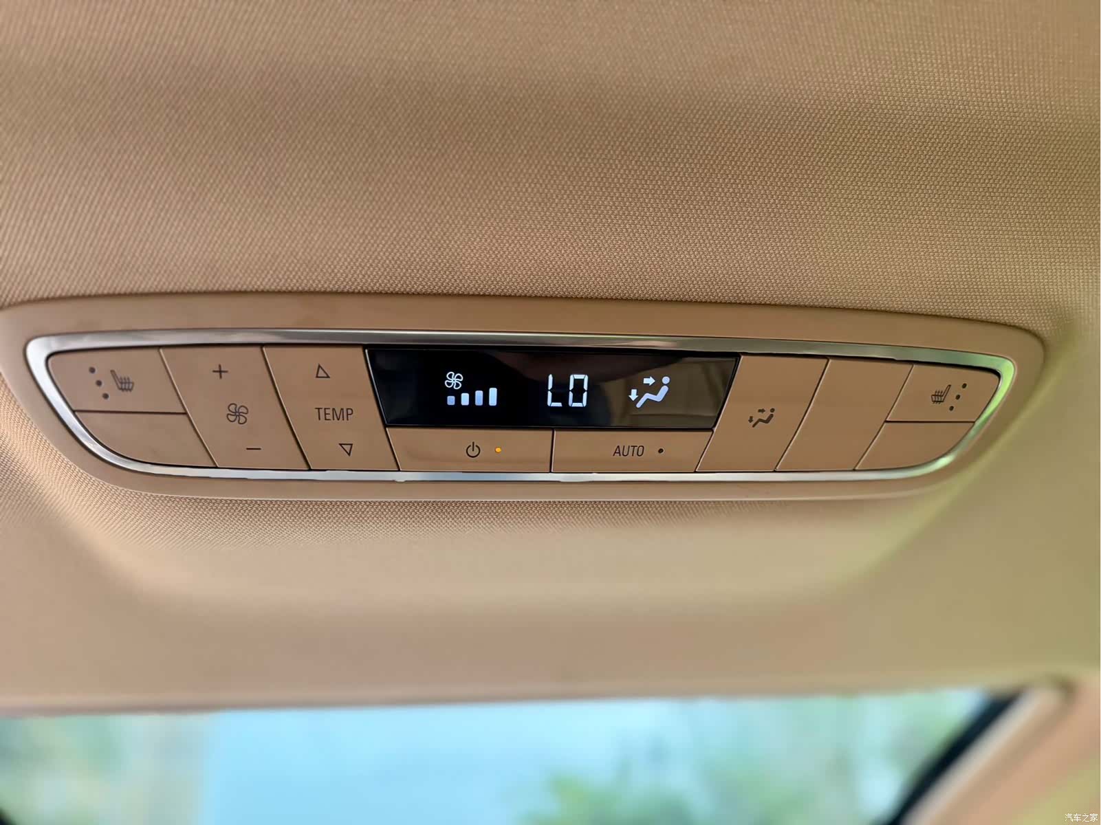 Buick GL8, 2020 11