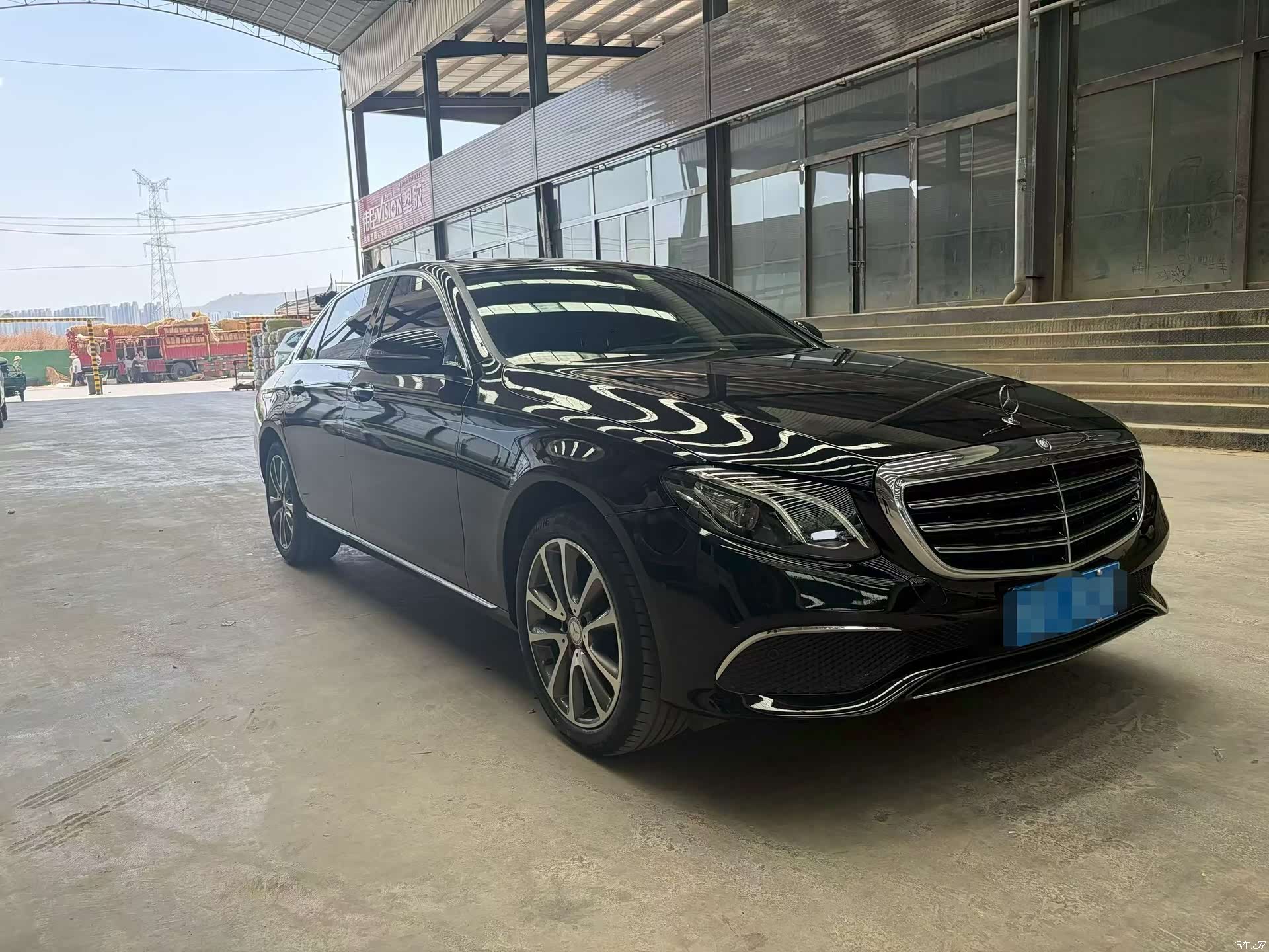 Mercedes-Benz E-Class, 2017 3