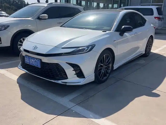Toyota Camry 2024 — купить из Китая под заказ
