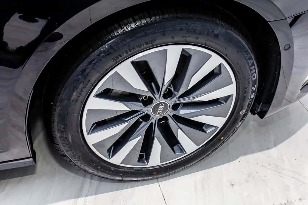 Audi A6L, 2022 16