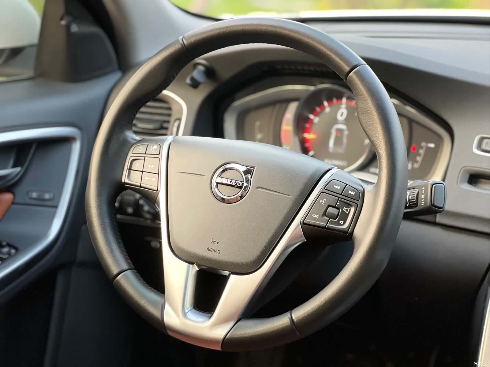 Volvo S60, 2020 11