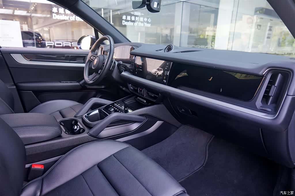 Porsche Cayenne, 2024 12