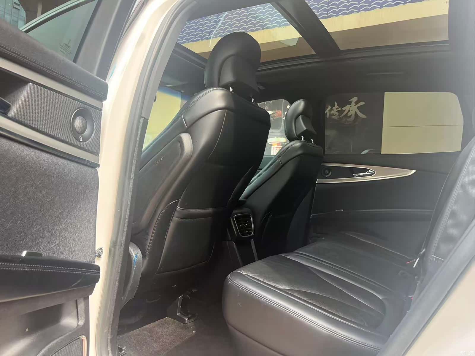 Lincoln MKX, 2018 все фото