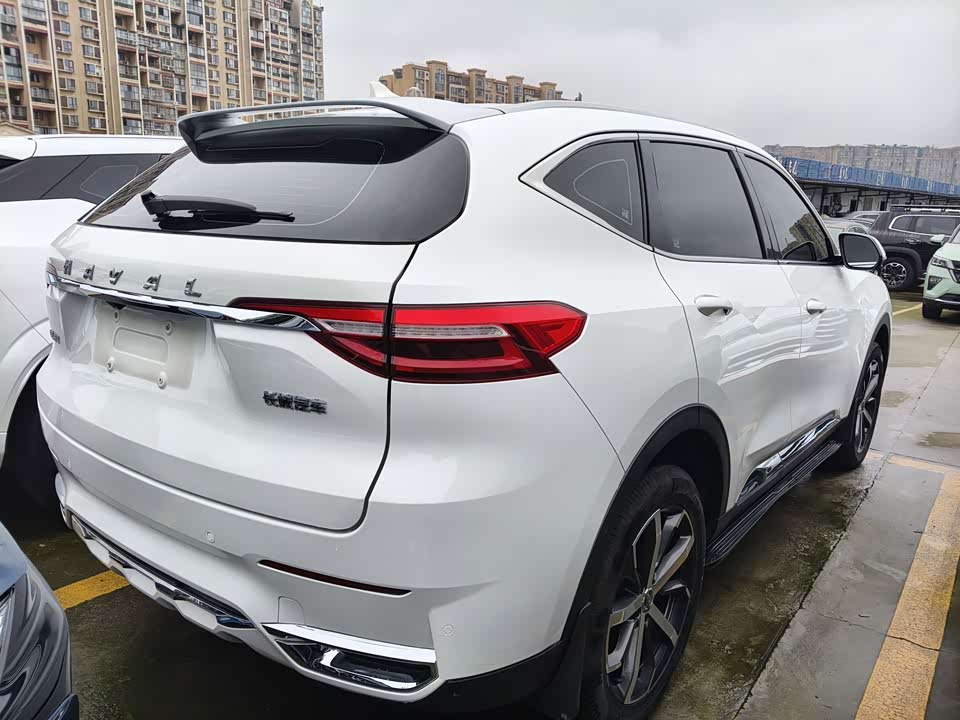 Haval F7
