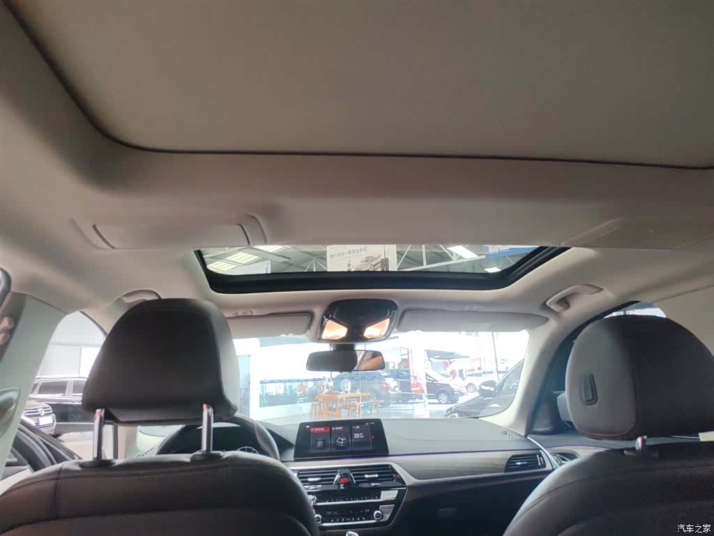 BMW 5 Series, 2019 18