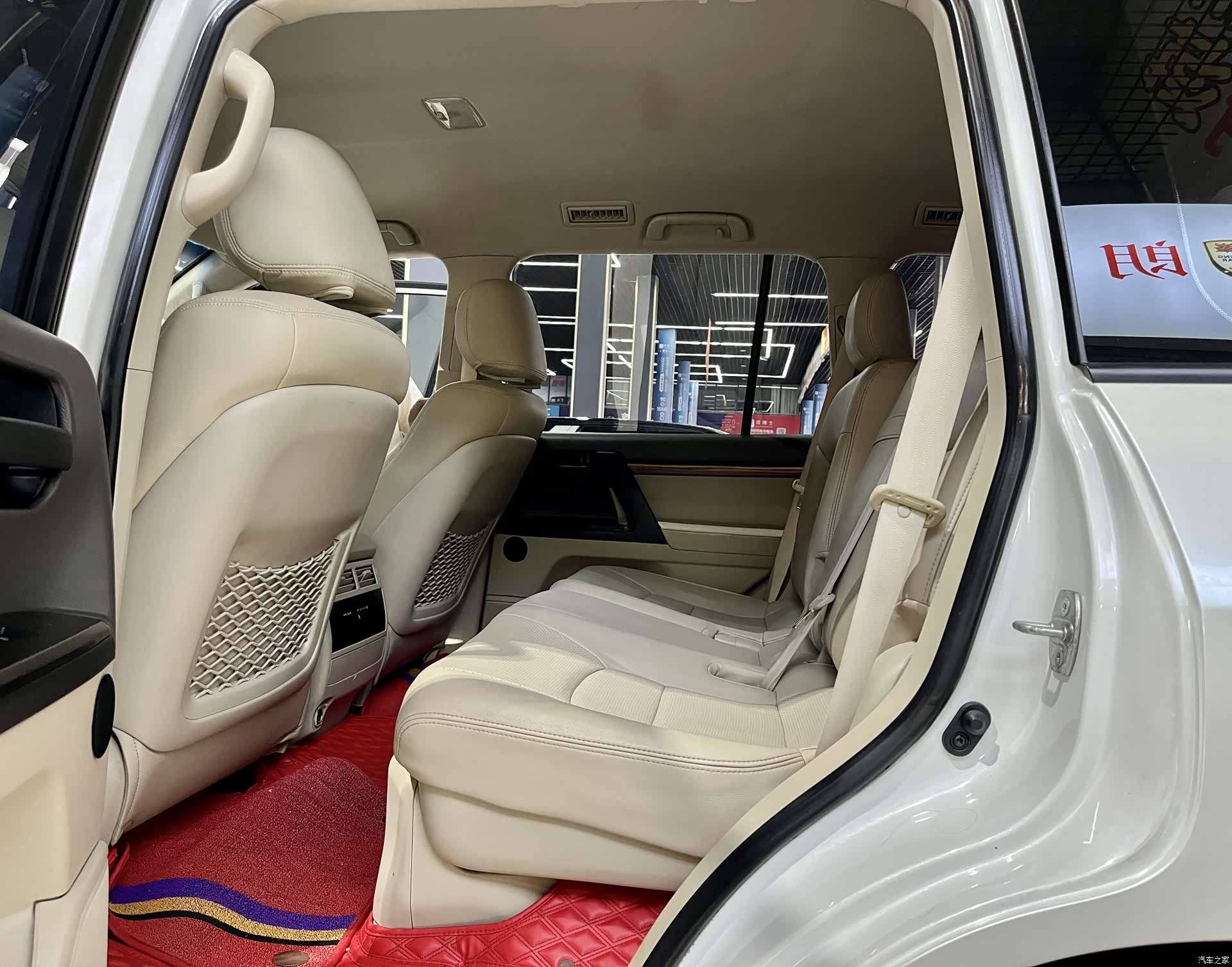 Toyota Land Cruiser, 2018 13