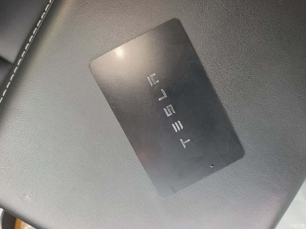 Tesla Model Y, 2021 17
