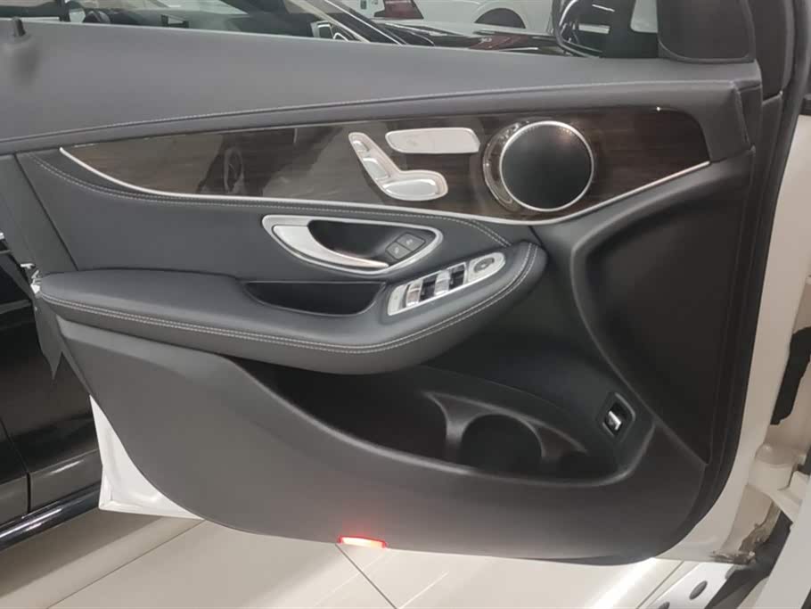 Mercedes-Benz GLC Mercedes-Benz GLC