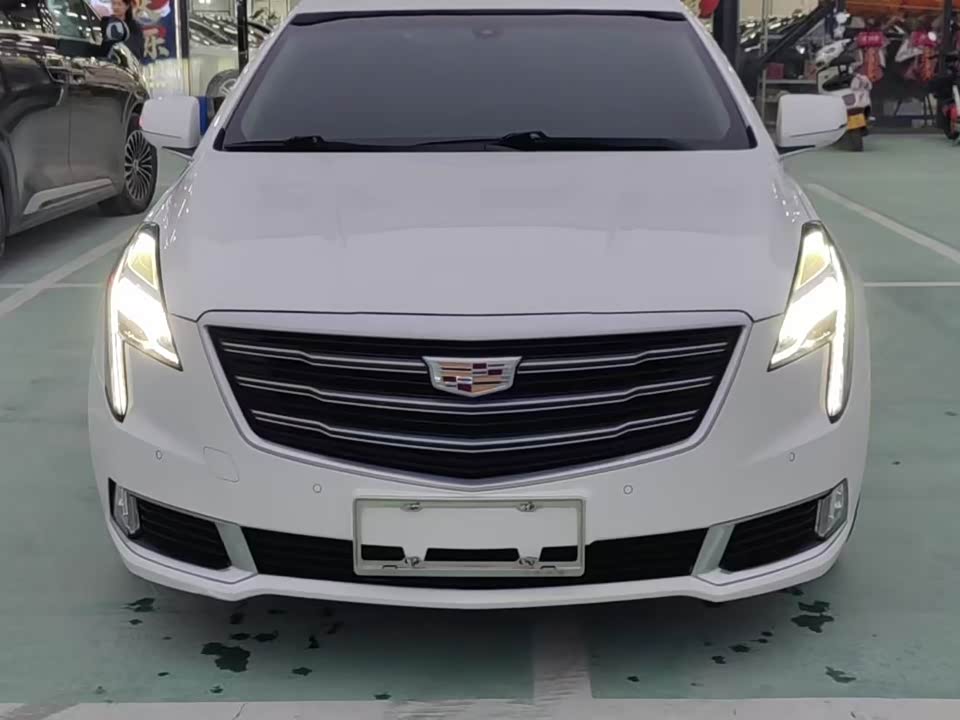Cadillac XTS