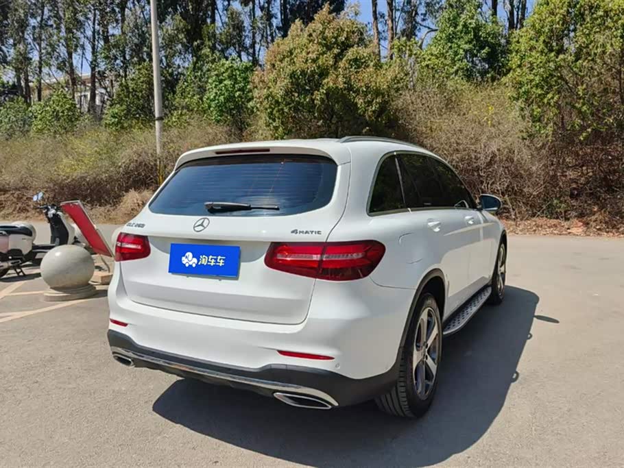 Mercedes-Benz GLC Mercedes-Benz GLC
