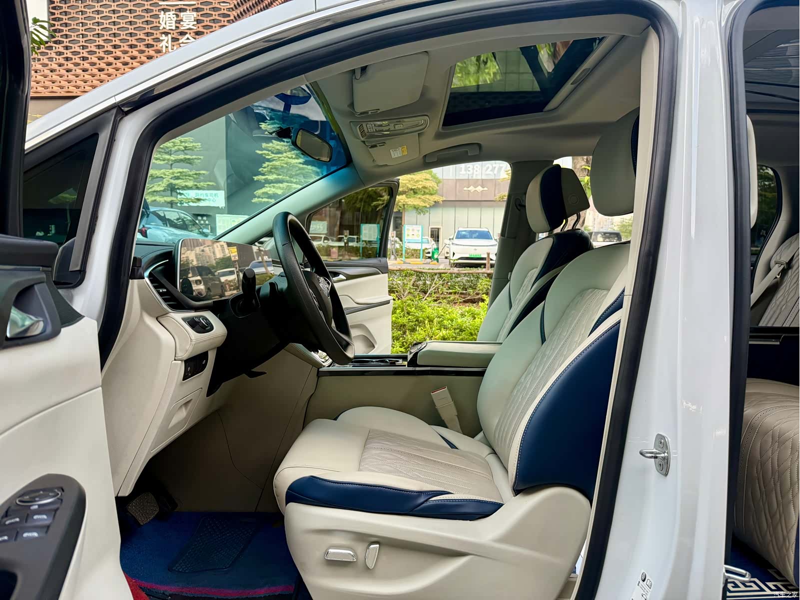 Buick GL8, 2023 7