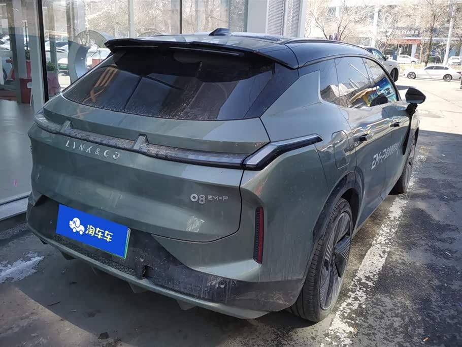 Lynk & Co 08 EM-P