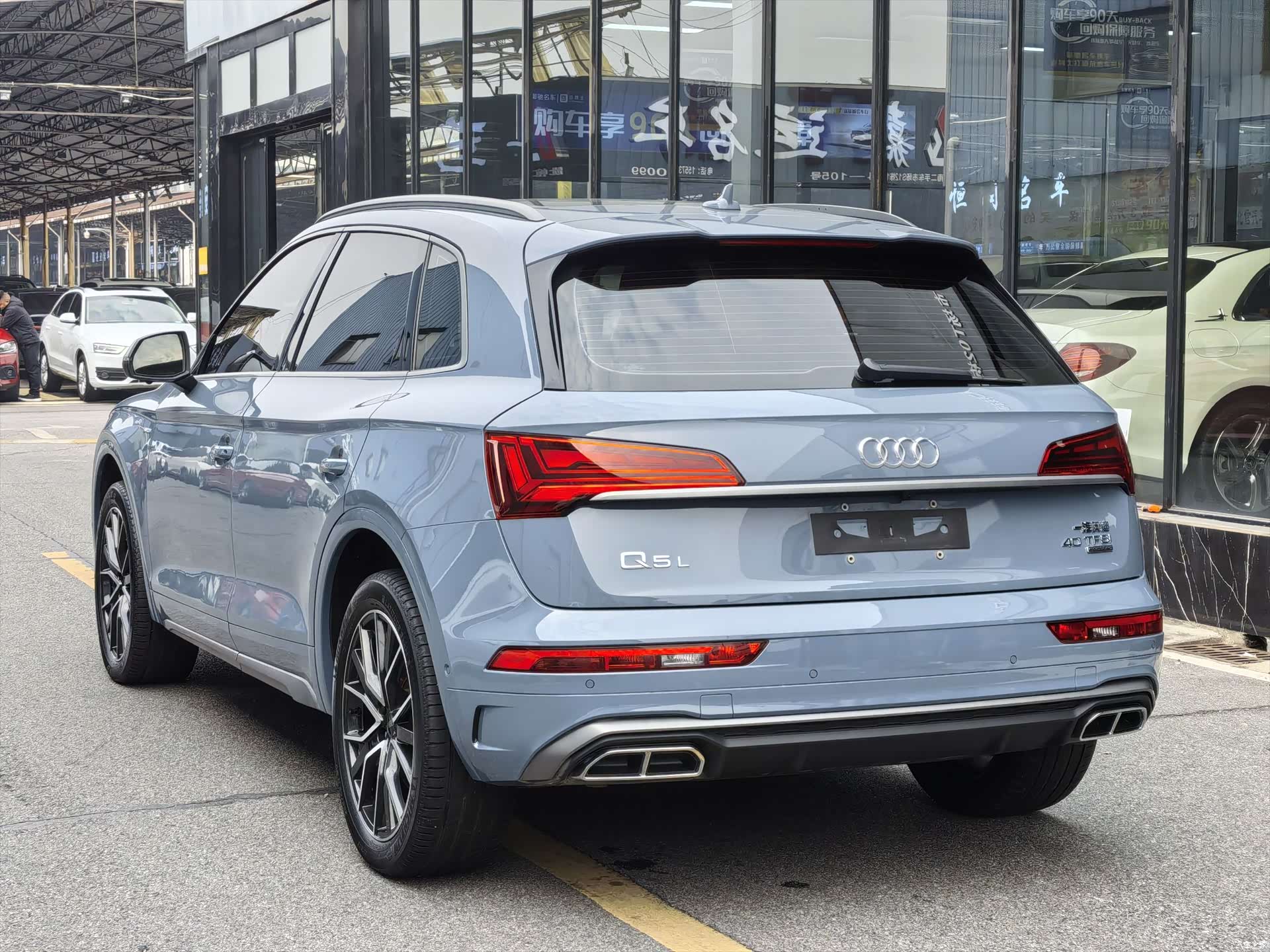 Audi Q5L, 2023 все фото