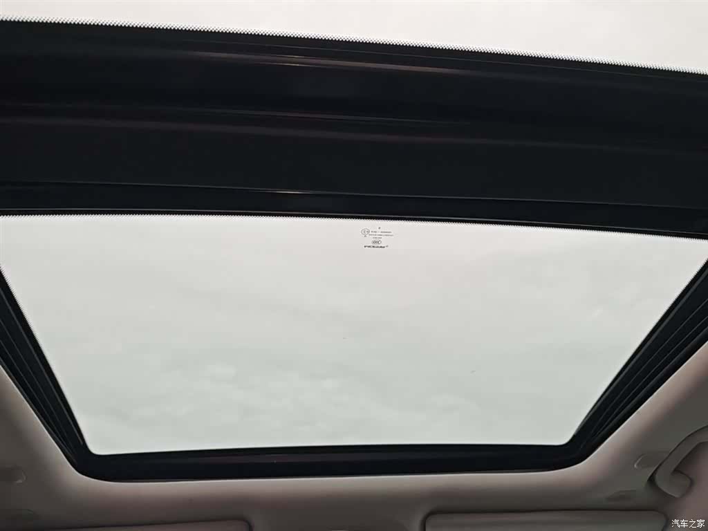 Jeep Cherokee, 2019 18