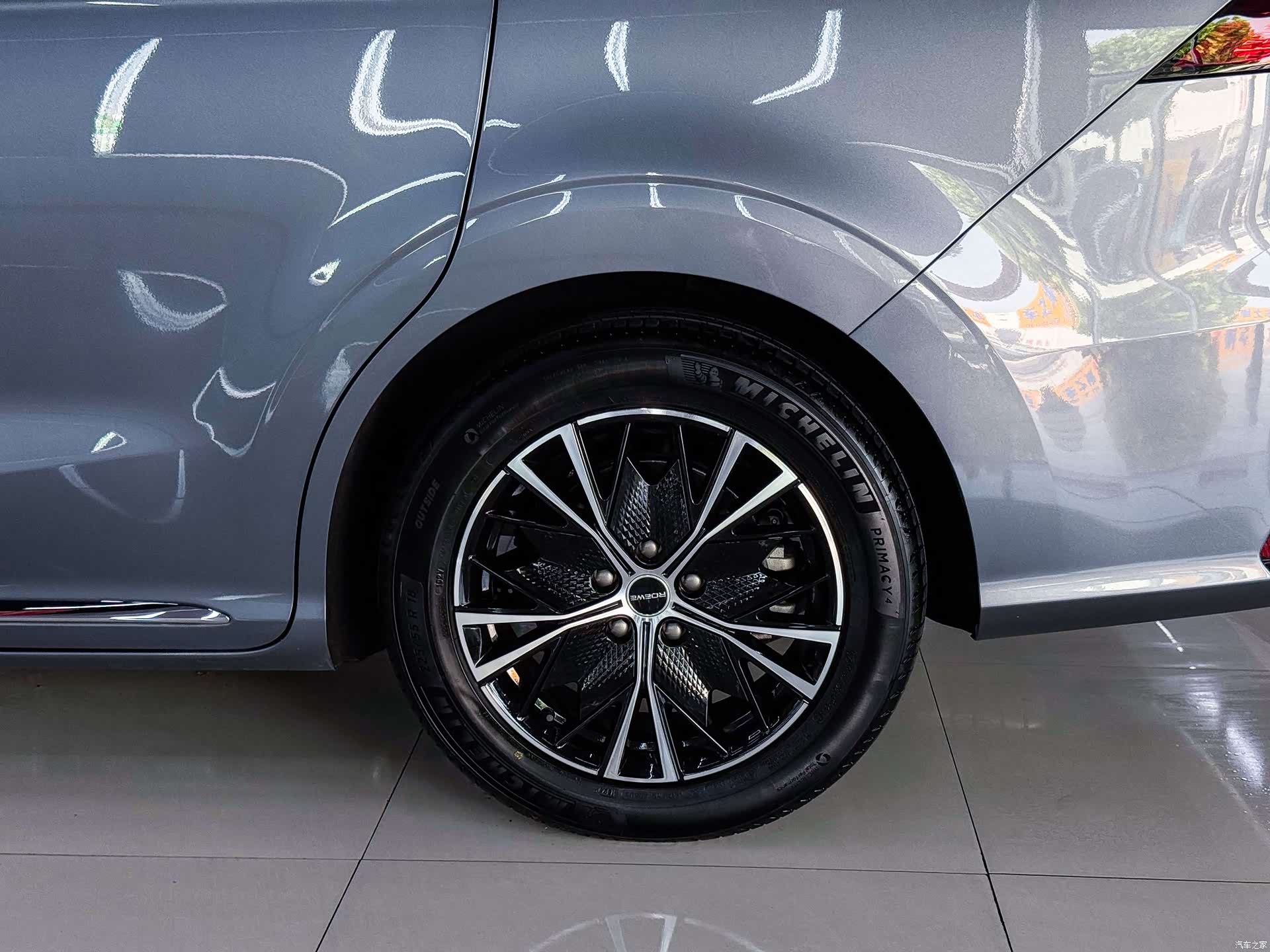 Roewe iMAX8, 2024 6