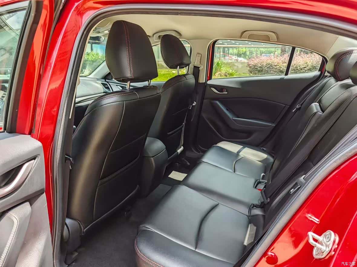 Mazda Mazda3, 2018 6