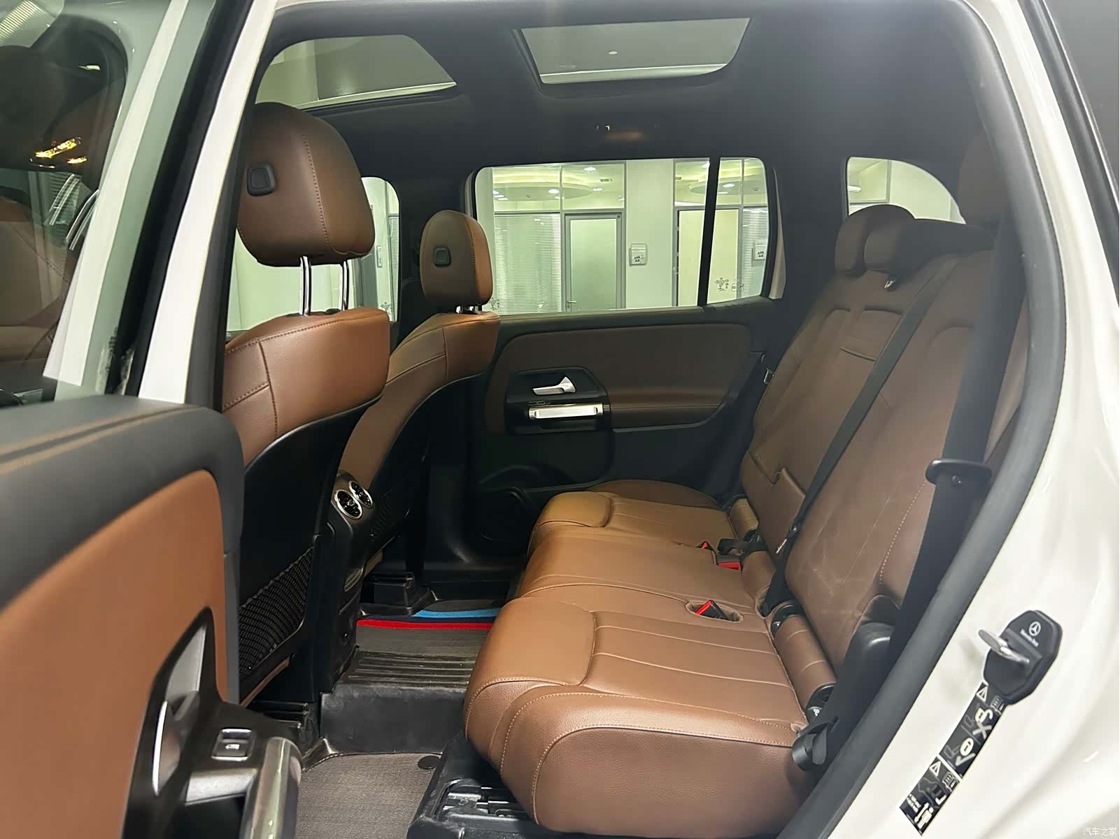 Mercedes-Benz GLB, 2022 10