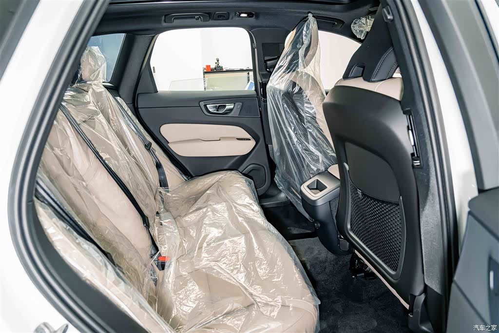 Volvo XC60, 2026 20
