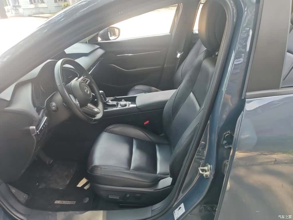 Mazda Mazda3, 2024 15