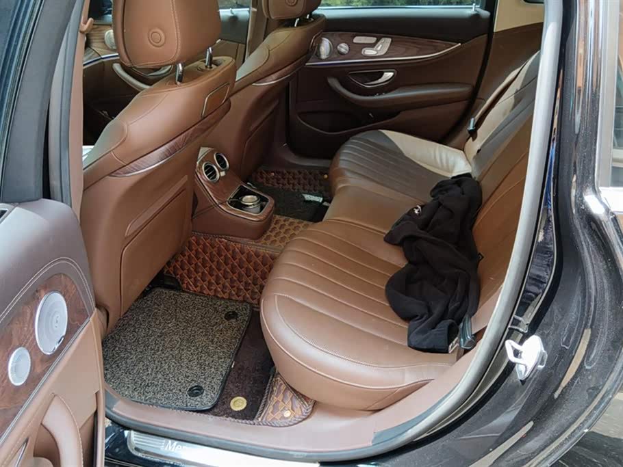 Mercedes-Benz E-class Mercedes-Benz E-class