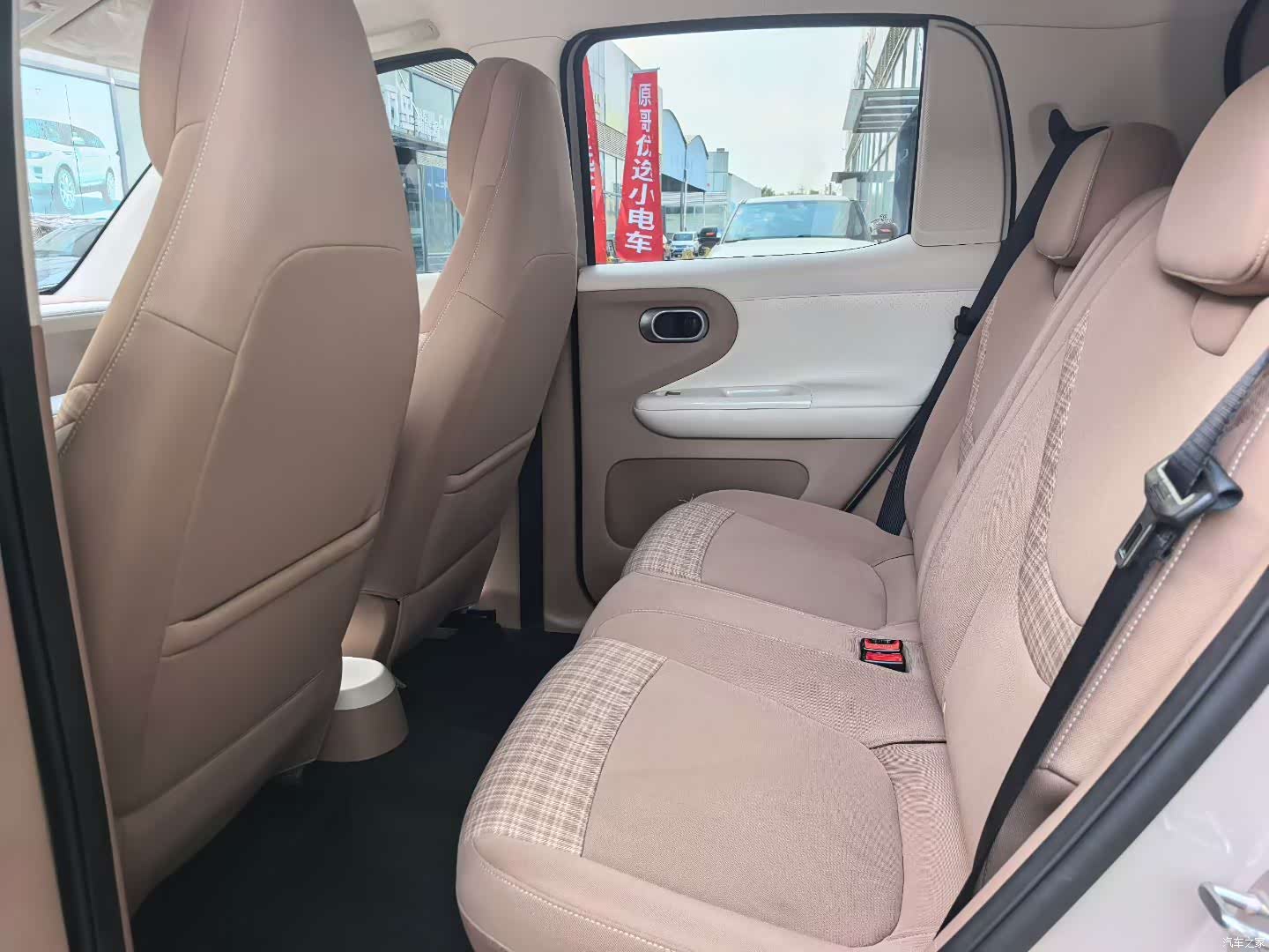 Wuling MINIEV, 2026 6