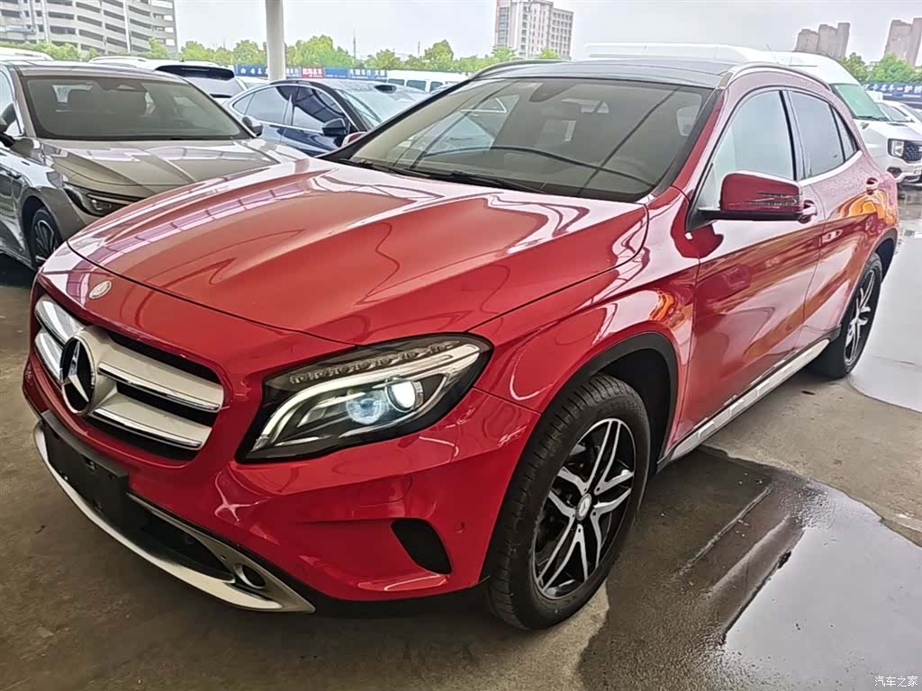 Mercedes-Benz GLA