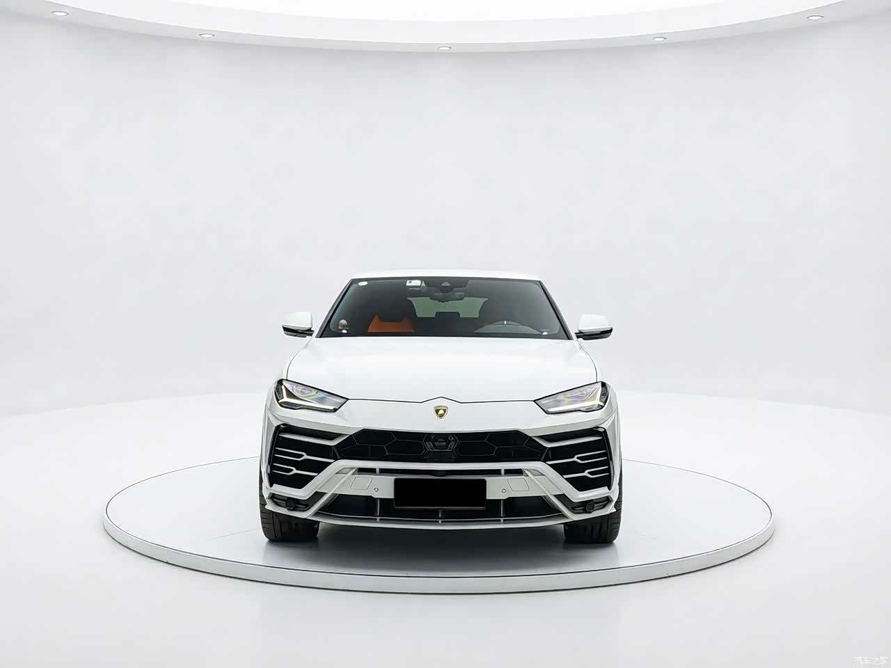 Lamborghini Urus, 2023 2
