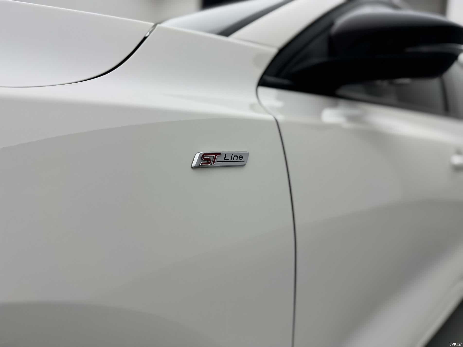 Ford Focus, 2023 11