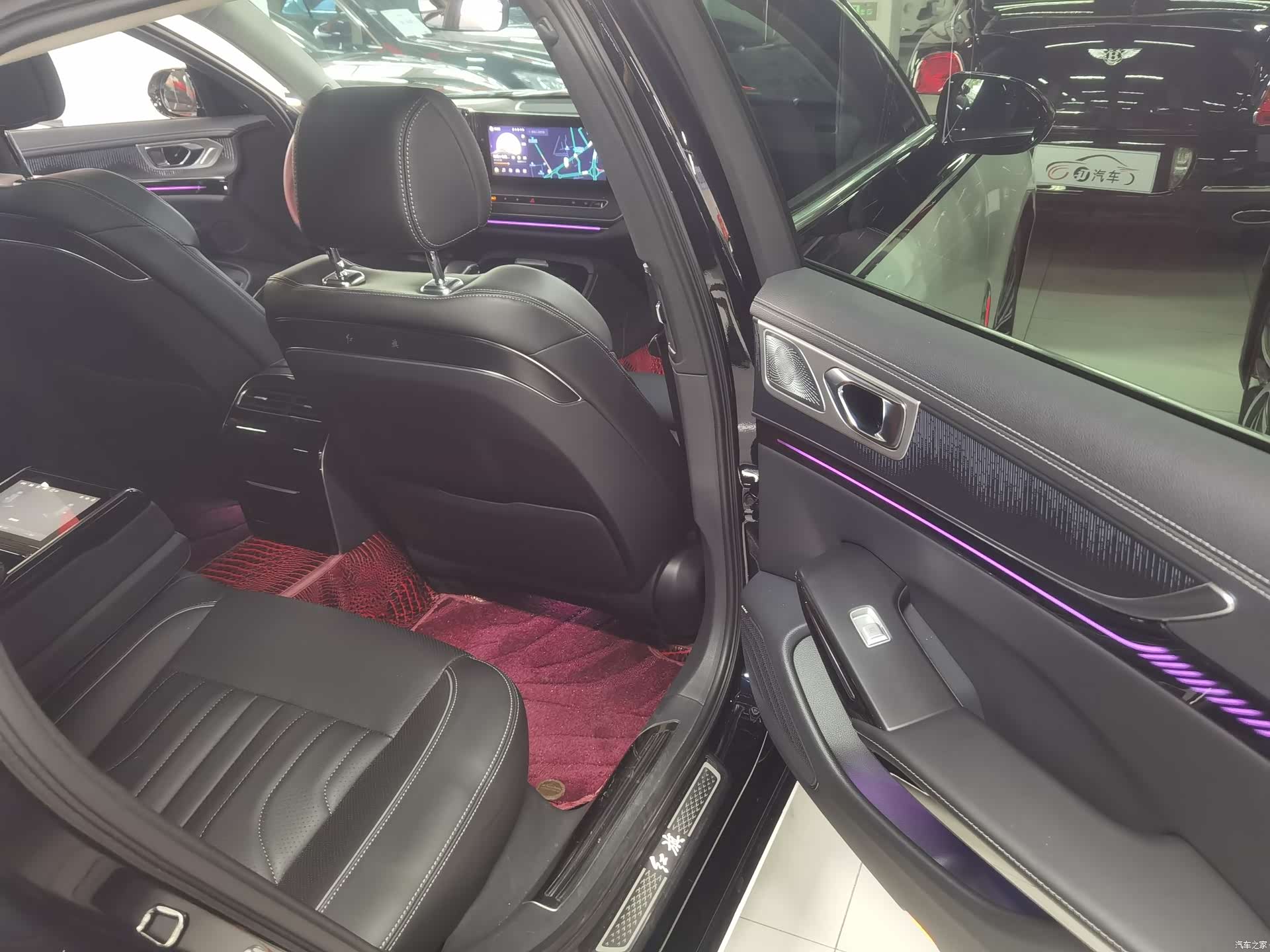 Hongqi H9, 2025 19
