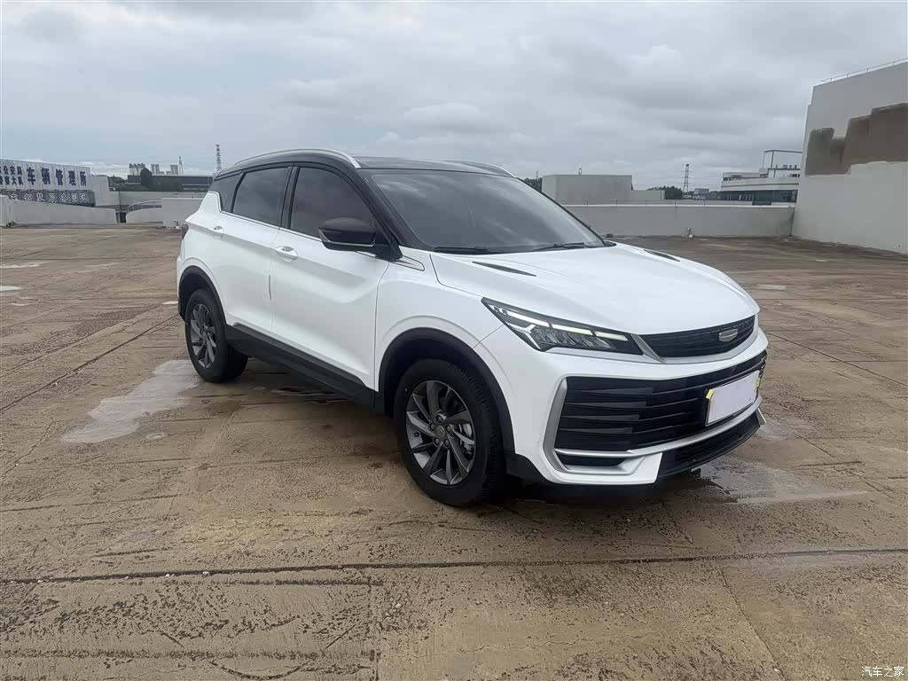 Geely Coolray, 2025 3