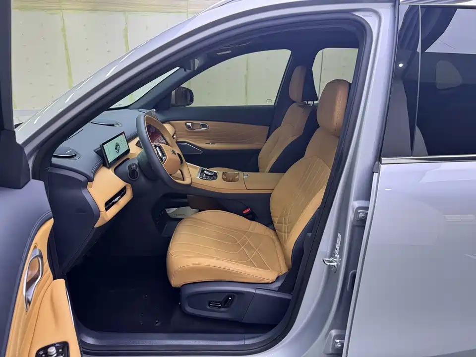 Geely Galaxy Galaxy Starship 7 EM-i