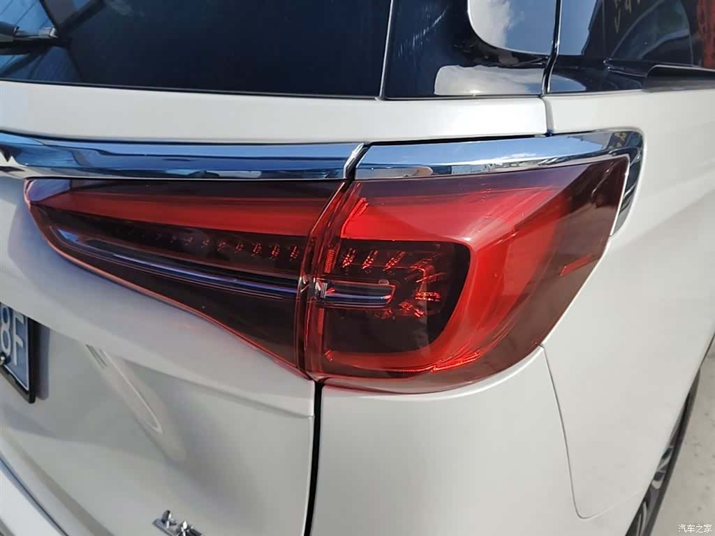 Buick GL8, 2023 8