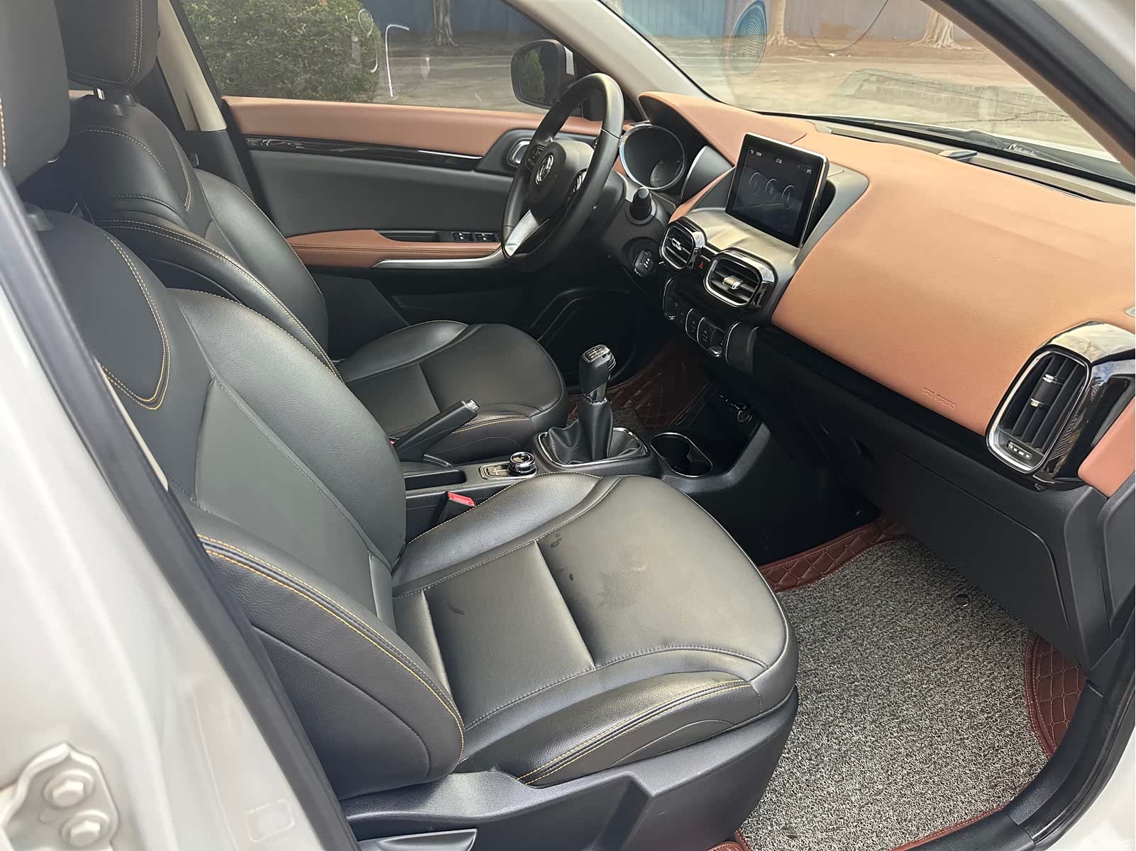 DongFeng AX4, 2018 7
