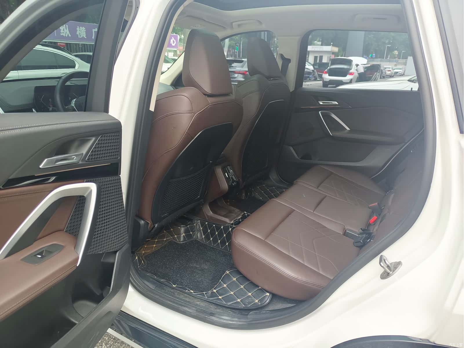 BMW X1, 2023 8