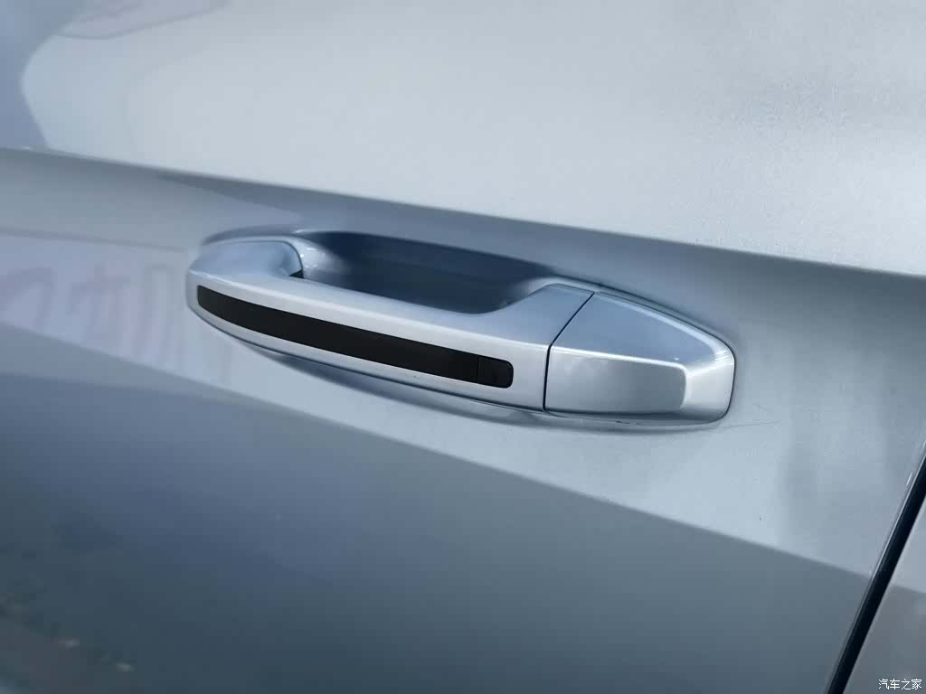 Wuling RM-5, 2020 18
