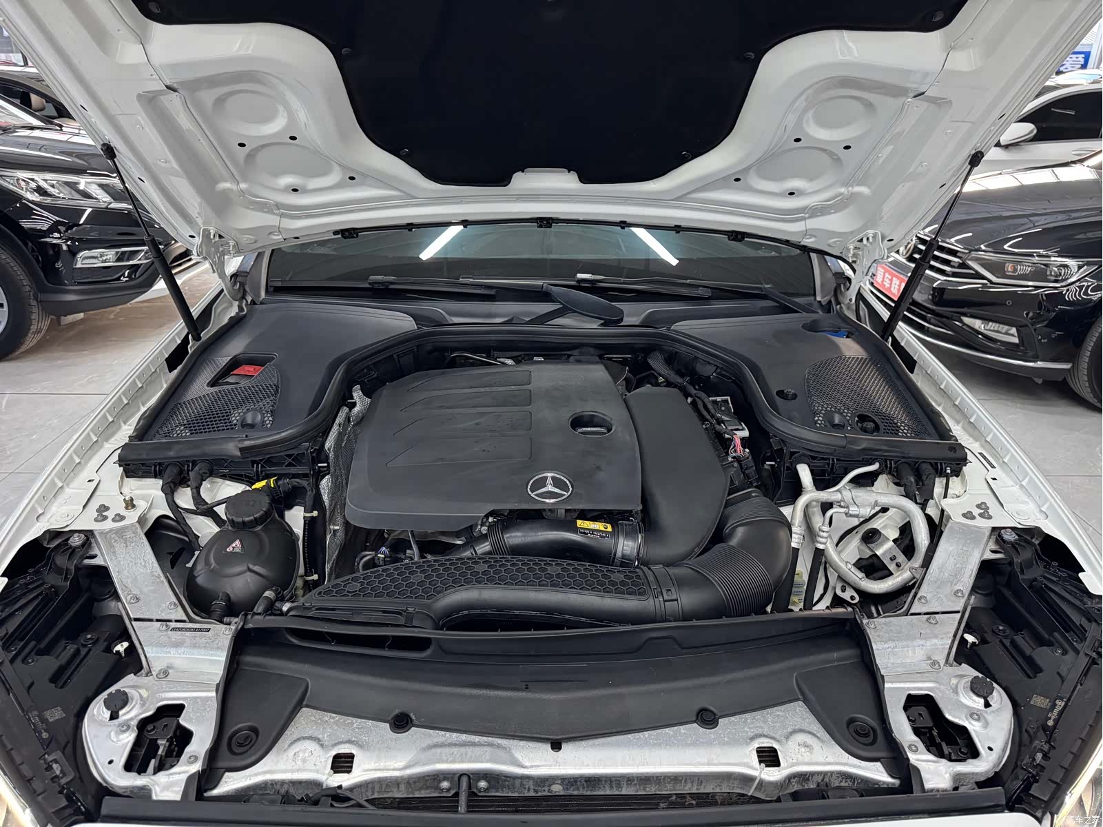 Mercedes-Benz E-Class, 2019 21