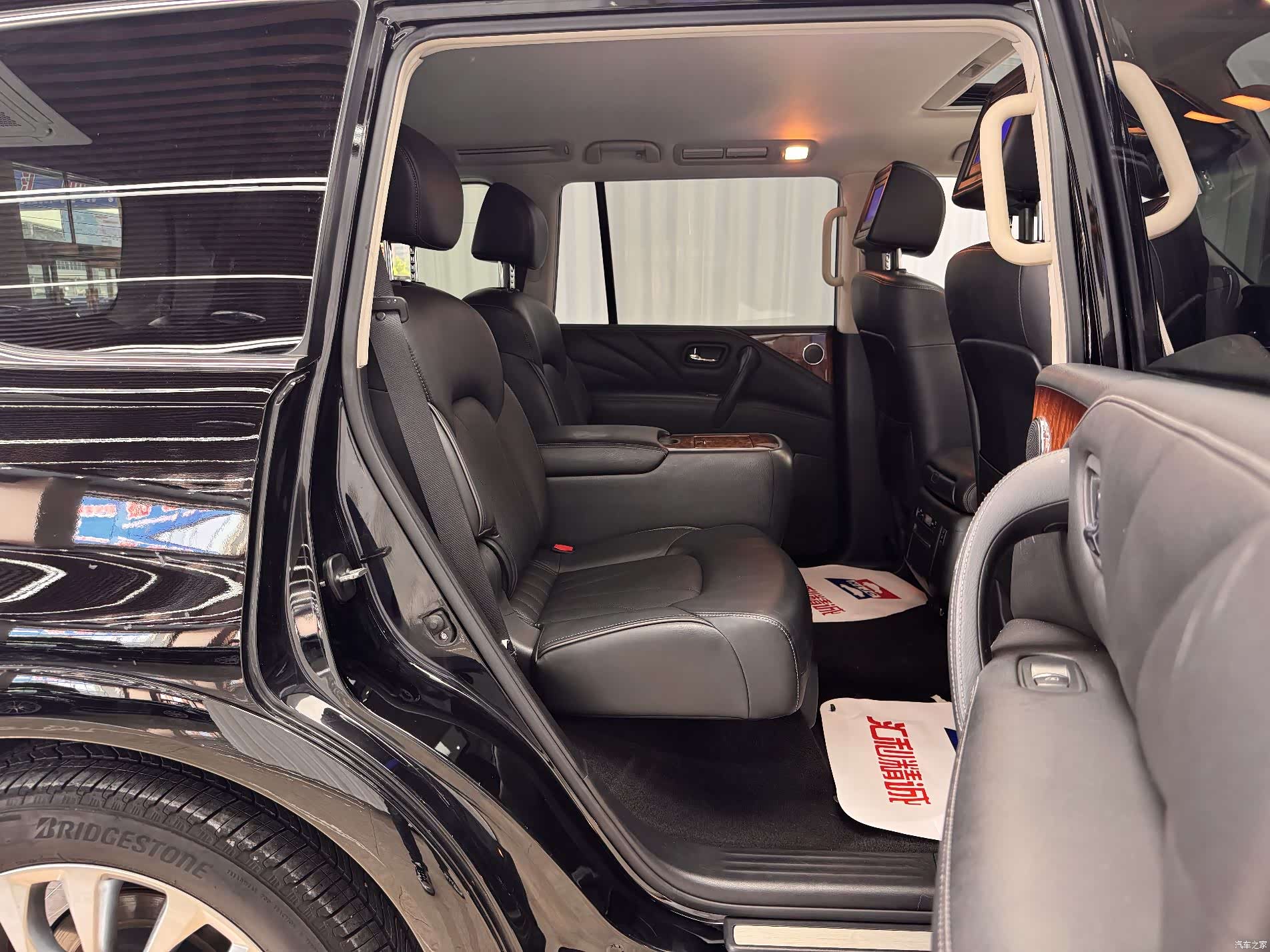 Infiniti QX80, 2018 19