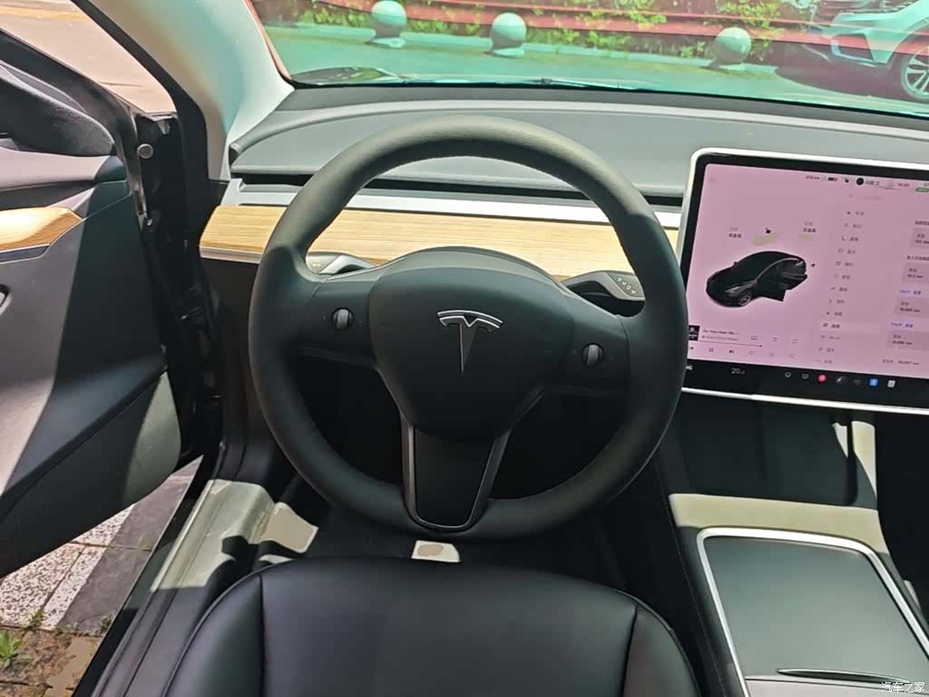 Tesla Model 3, 2021 11