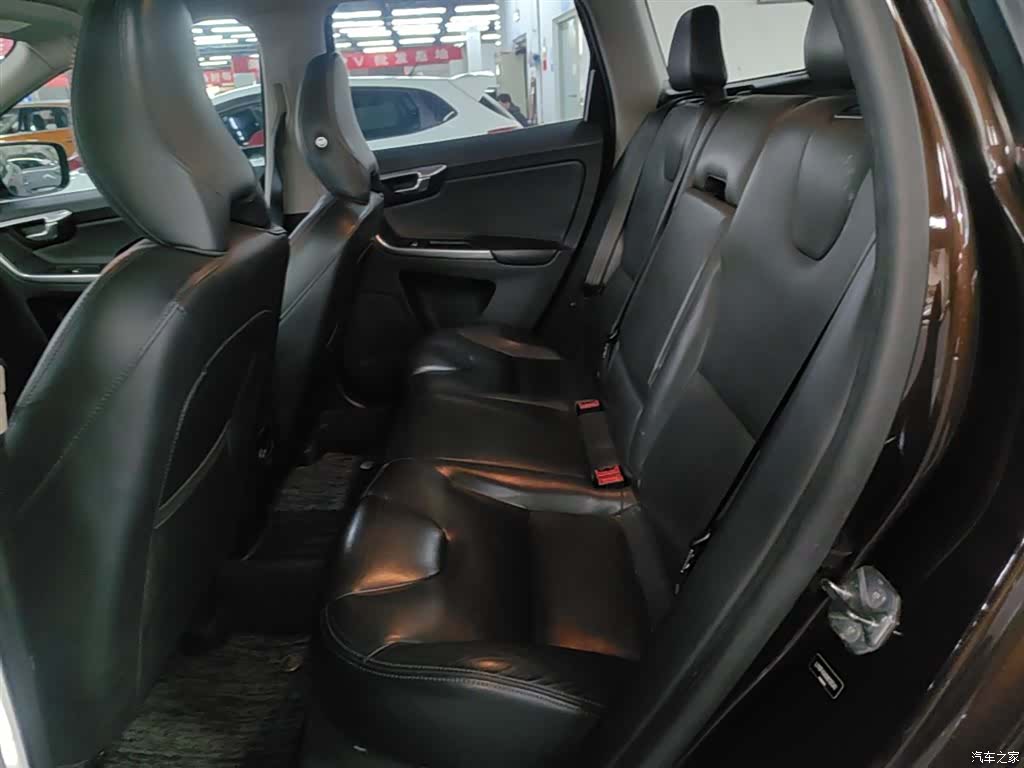 Volvo XC60, 2017 17