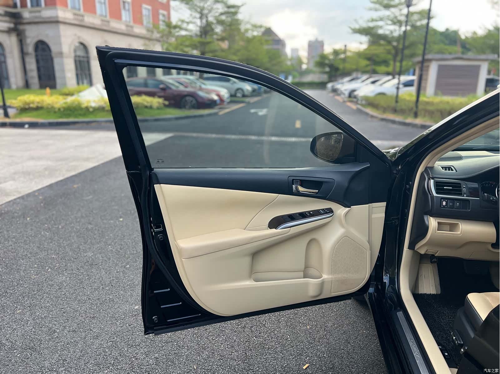 Toyota Camry, 2017 13