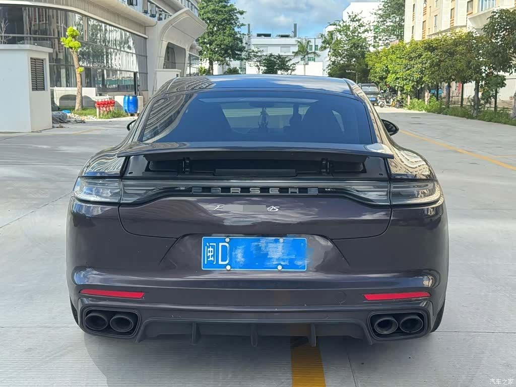 Porsche Panamera, 2017 все фото