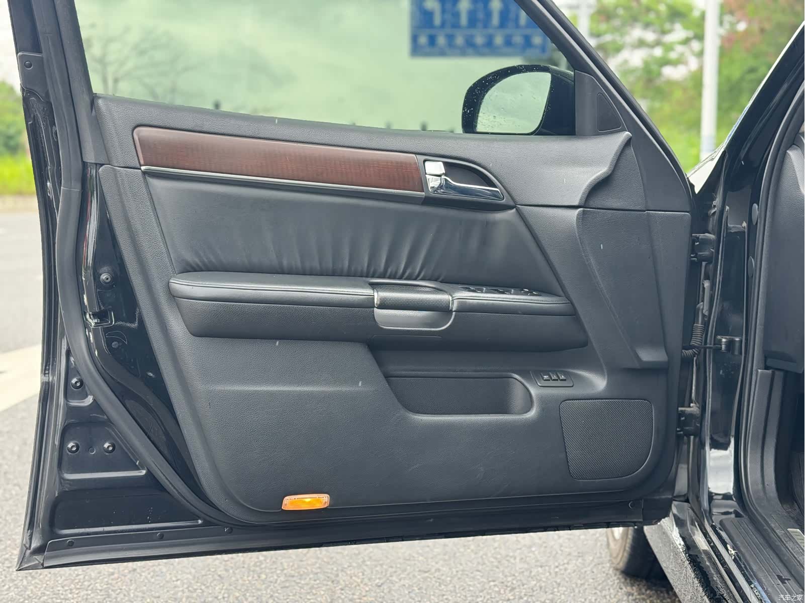 Infiniti M35, 2009 14