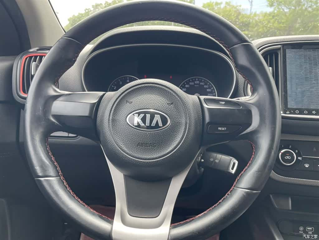 Kia KX3, 2017 3