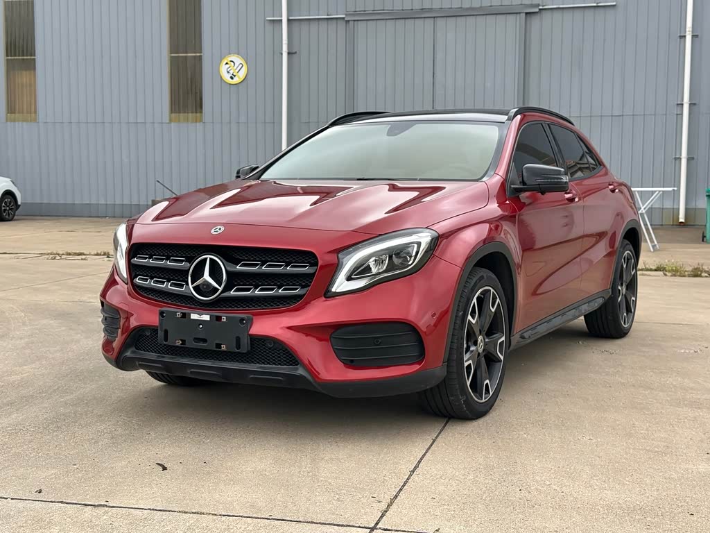 Mercedes-Benz GLA