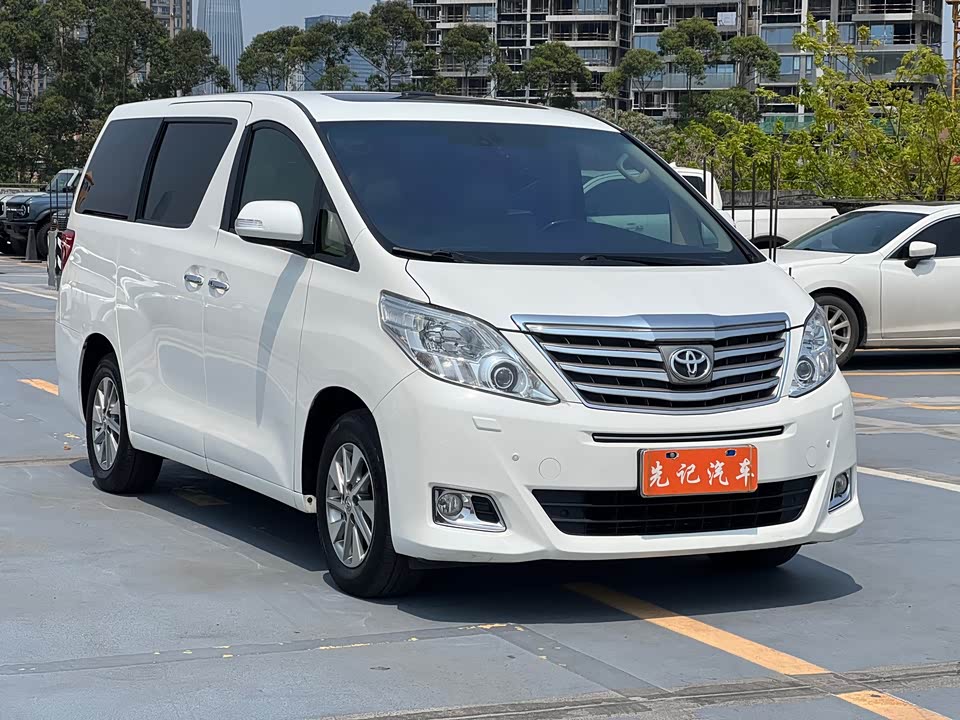 Toyota Elfa