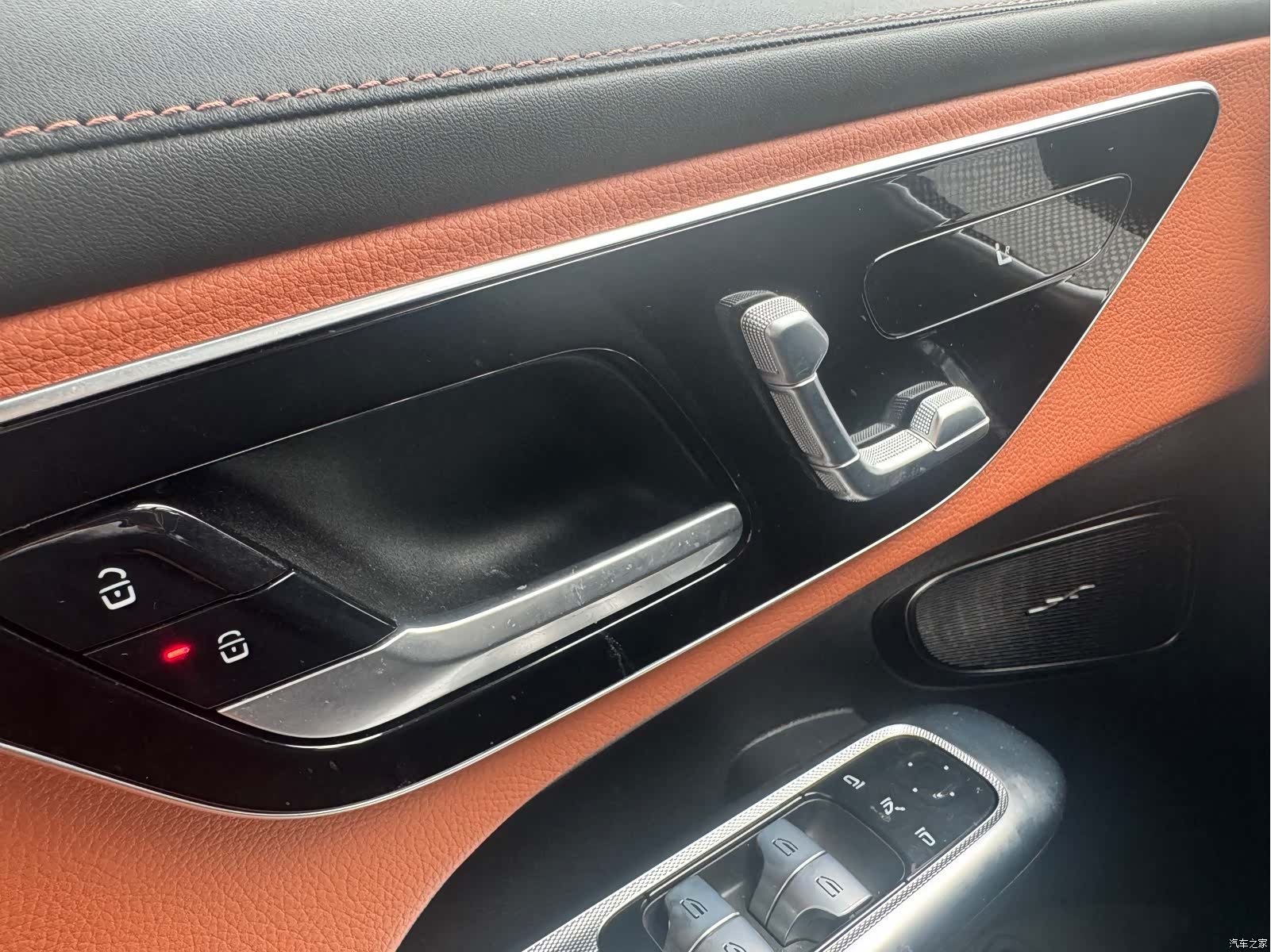 Mercedes-Benz GLC, 2024 3