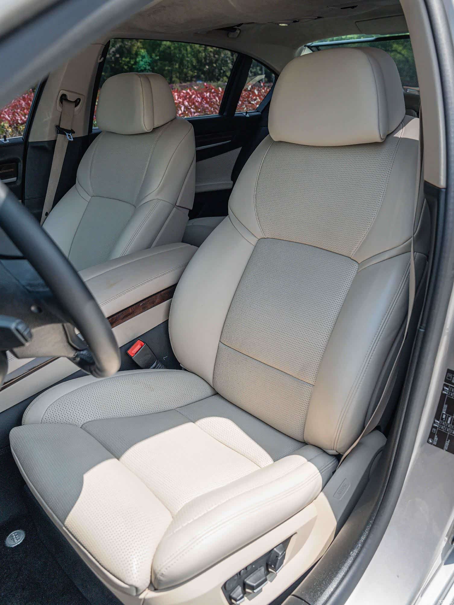 BMW 7 Series, 2012 15