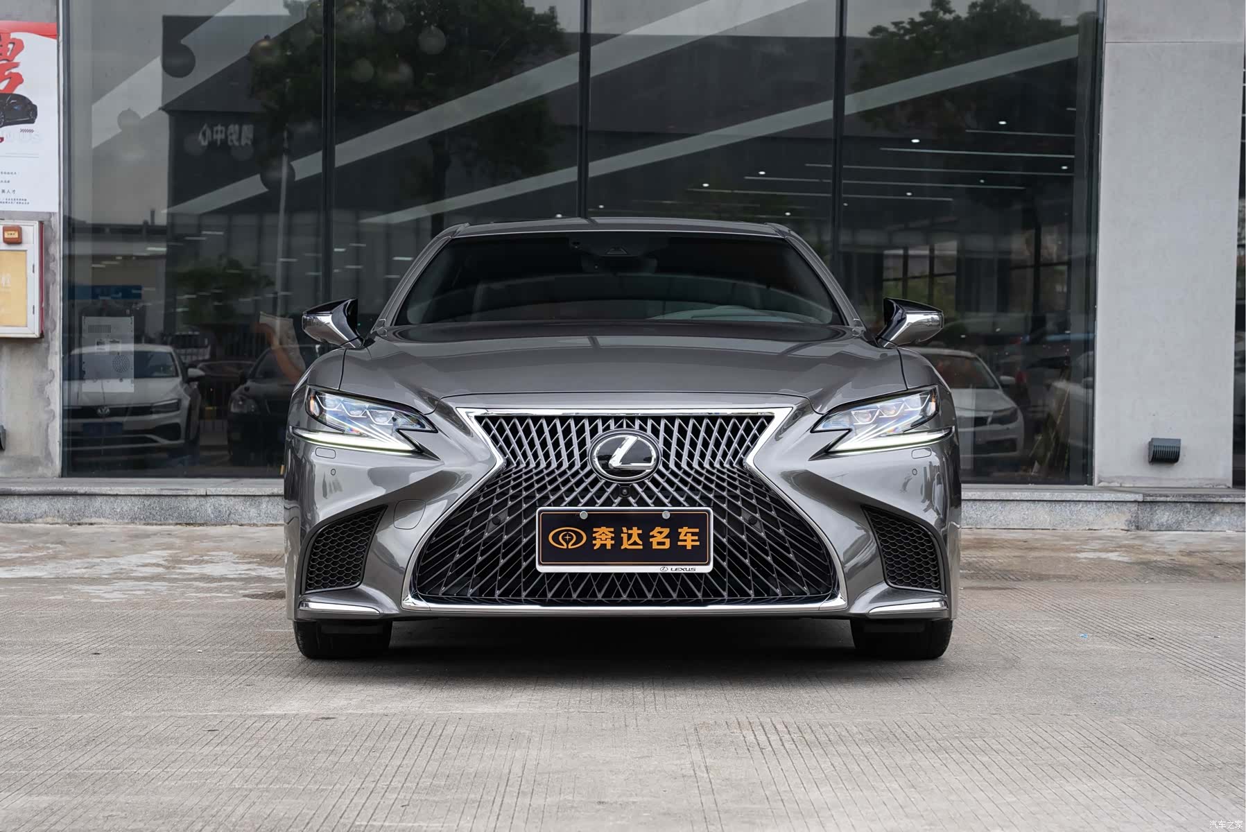 Lexus LS, 2018 2
