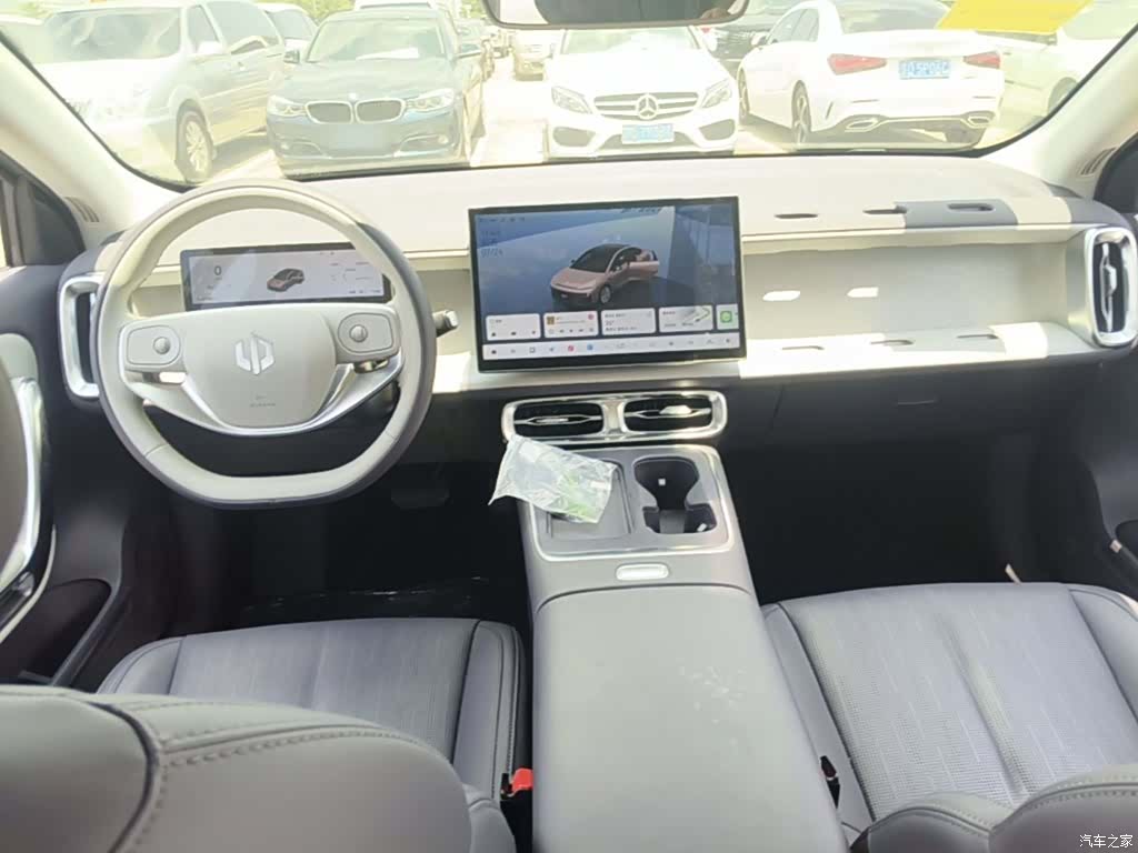 Leapmotor B01, 2025 10