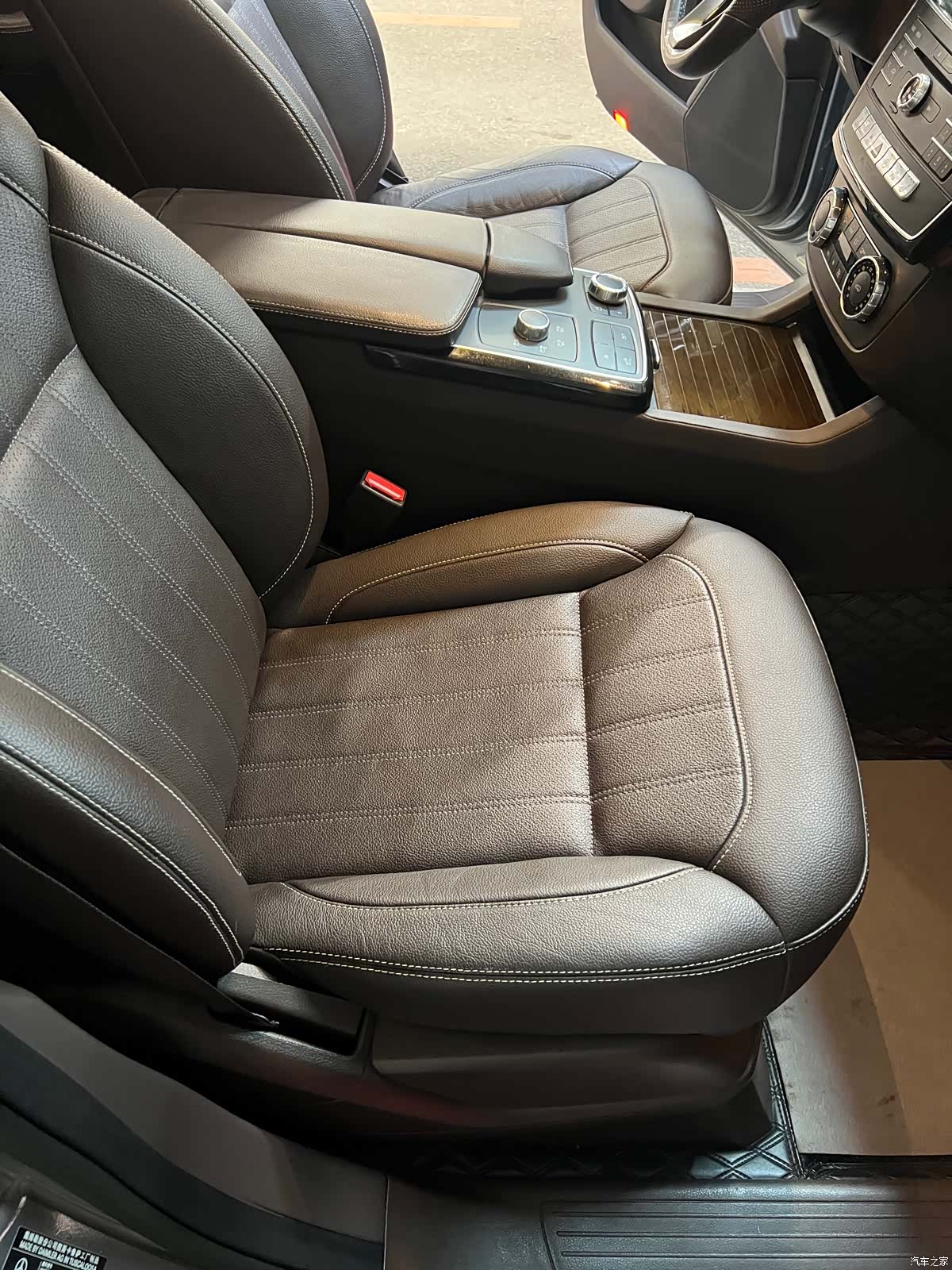 Mercedes-Benz GLE, 2016 8
